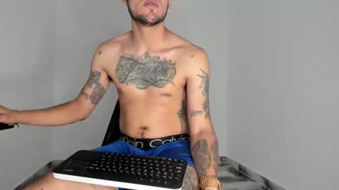 mikee_scooth online show from March 1, 2026, 4:31 pm