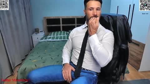 Mike    online show from January 16, 2025, 7:52 pm