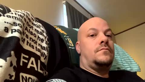 mikeylikesit2222 online show from December 28, 2024, 7:43 pm