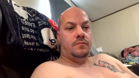 mikeylikesit2222 online show from January 26, 2025, 5:44 pm