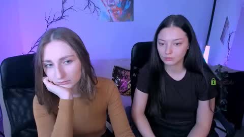 Miki online show from October 14, 2025, 5:41 am