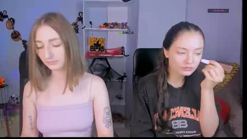 Miki online show from October 24, 2025, 5:59 am