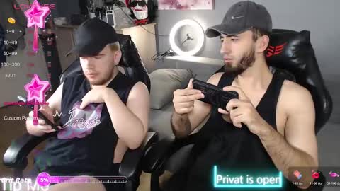 MIKI ENN ALEKS online show from October 19, 2025, 10:27 am