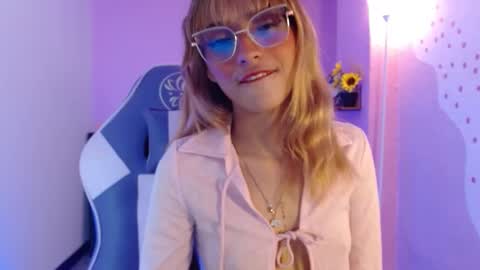 Mikka 3 online show from September 10, 2025, 2:06 pm