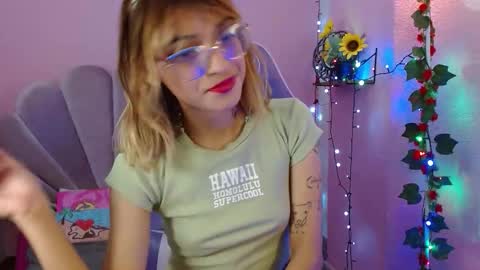 Snapshot of mikka_ela chatting on February 12, 2026, 1:06 pm Mikka 3 online show from February 12, 2026, 1:06 pm