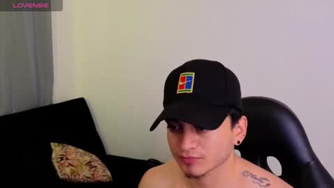 MIKKE online show from February 15, 2026, 4:14 pm