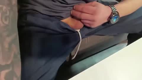 Bescior online show from March 2, 2025, 7:21 am