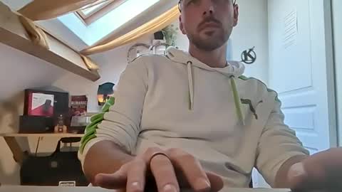 Snapshot of mikmik91 chatting on January 9, 2025, 2:29 pm mikmik91 online show from January 9, 2025, 2:29 pm