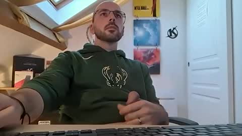 Snapshot of mikmik91 chatting on January 13, 2025, 4:08 pm mikmik91 online show from January 13, 2025, 4:08 pm