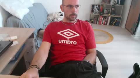 Snapshot of mikmik91 chatting on October 10, 2025, 9:08 am mikmik91 online show from October 10, 2025, 9:08 am