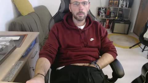 Snapshot of mikmik91 chatting on February 11, 2026, 3:28 pm mikmik91 online show from February 11, 2026, 3:28 pm