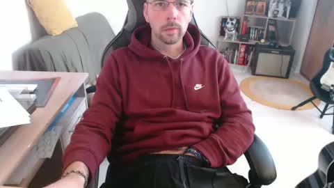 Snapshot of mikmik91 chatting on February 20, 2026, 10:27 am mikmik91 online show from February 20, 2026, 10:27 am