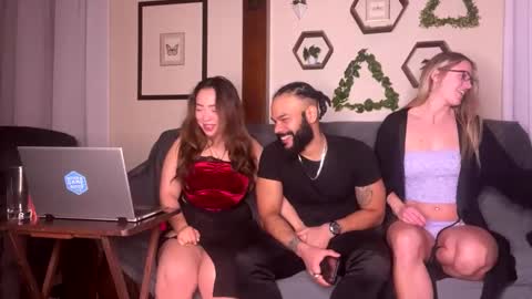 Miko Moon online show from December 28, 2024, 5:02 am