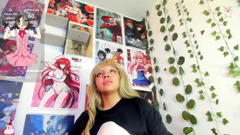   miku katsuragi  online show from December 11, 2024, 5:53 am