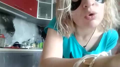 Mila 420 online show from September 19, 2025, 7:43 am