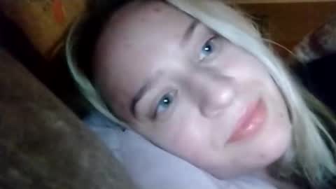 Mila 420 online show from December 15, 2025, 5:17 pm