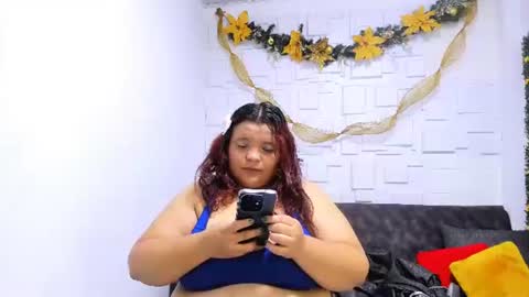 mila_cinnamon13 online show from January 9, 2025, 2:07 pm