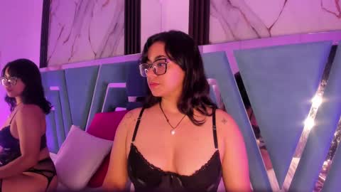 Camila online show from March 8, 2025, 10:13 pm