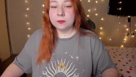 Mila shy sensual person  online show from February 25, 2025, 11:30 am