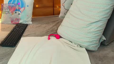 Milena  online show from March 1, 2025, 9:18 am