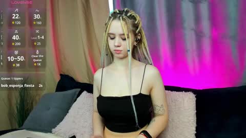 mila_kinor online show from December 31, 2024, 4:06 am