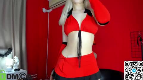 mila_kinor online show from December 16, 2025, 1:10 am