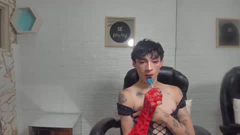 Mila online show from October 1, 2025, 3:12 am