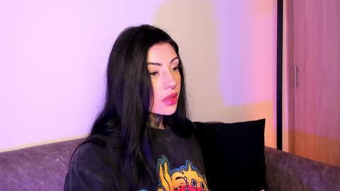     online show from May 27, 2026, 2:41 am