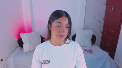 martina online show from March 28, 2026, 1:38 am