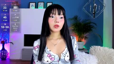 Mila online show from March 15, 2026, 11:49 am
