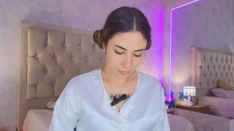 Snapshot of mila_smirnovavk chatting on February 2, 2026, 3:49 am MILA online show from February 2, 2026, 3:49 am