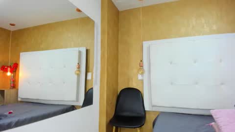          online show from November 26, 2025, 12:44 am