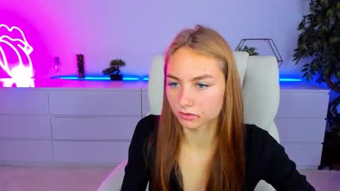 Snapshot of milaaddam chatting on October 11, 2025, 5:39 am Milla online show from October 11, 2025, 5:39 am