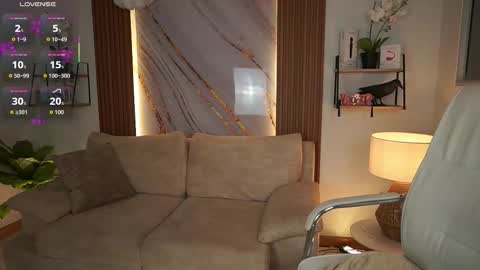 milacrave online show from October 23, 2025, 11:42 am