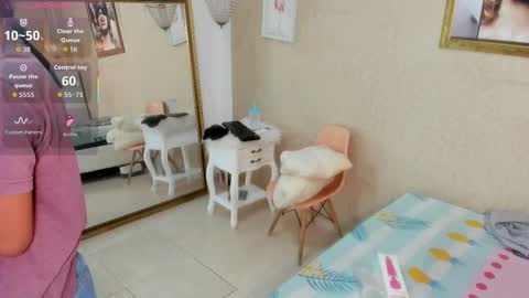 miladiosa online show from September 25, 2025, 11:36 am