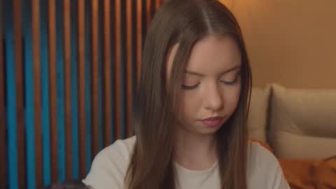 Snapshot of milaice chatting on March 2, 2026, 3:19 pm Mila online show from March 2, 2026, 3:19 pm