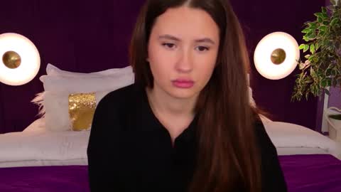 Snapshot of milaleoneli chatting on November 10, 2025, 4:22 am milaleoneli online show from November 10, 2025, 4:22 am