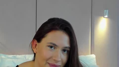 Snapshot of milaleoneli chatting on November 28, 2025, 3:53 am milaleoneli online show from November 28, 2025, 3:53 am