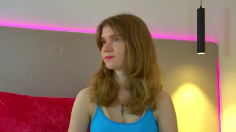 Mila online show from April 16, 2026, 6:25 am