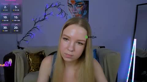 Mila online show from September 11, 2025, 1:00 pm