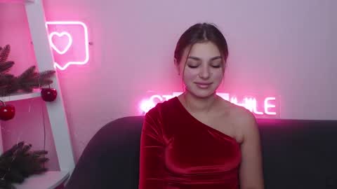 milanaangelas online show from December 31, 2024, 10:15 am