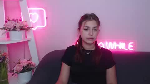 milanaangelas online show from January 25, 2025, 5:51 am