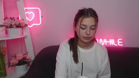 milanaangelas online show from January 28, 2025, 8:47 am