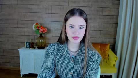 MilanaBalmain online show from January 21, 2025, 10:41 am