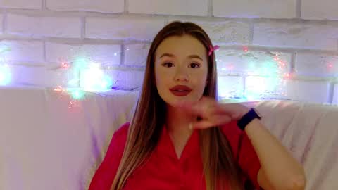 MilanaBalmain online show from March 5, 2025, 7:17 pm