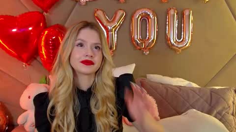 MilanaBalmain online show from February 14, 2026, 5:15 am