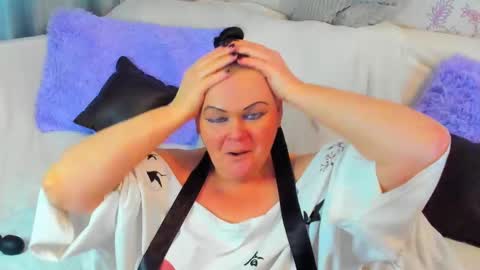 Snapshot of milanabiegert chatting on February 9, 2025, 6:26 pm Lana online show from February 9, 2025, 6:26 pm