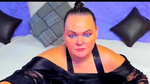 Snapshot of milanabiegert chatting on November 3, 2025, 12:50 pm Lana online show from November 3, 2025, 12:50 pm