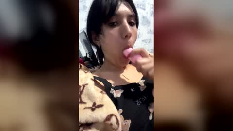 MilanaRawsx online show from April 17, 2026, 4:54 pm