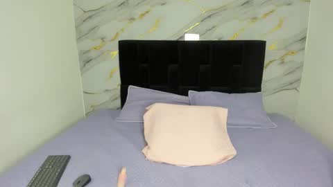 MilaRossi online show from March 13, 2026, 1:40 pm